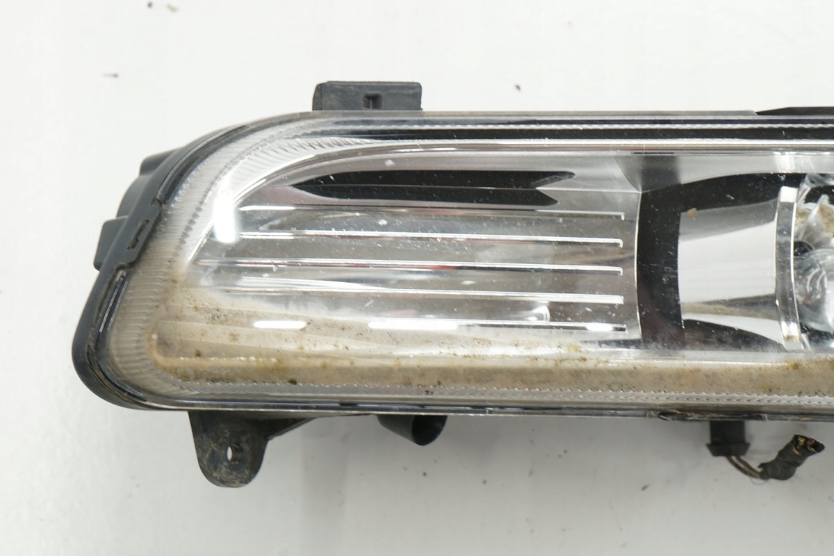 VW PASSAT B7 11R HALOGEN BUMPER RIGHT FRONT 3AA941662E