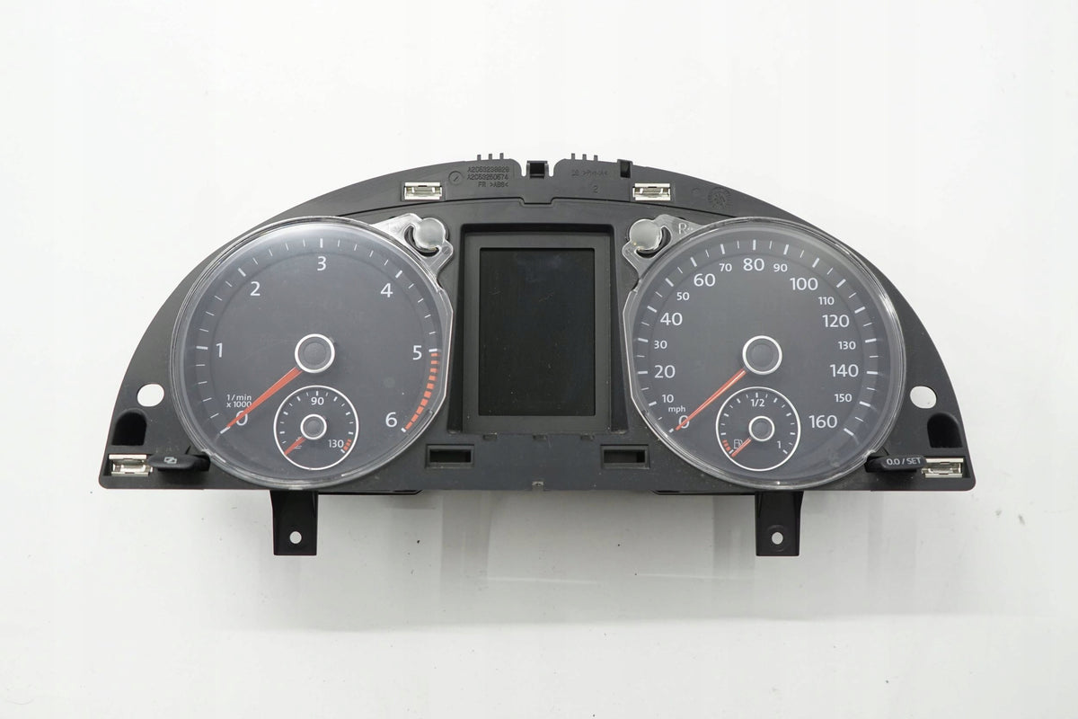 VW PASSAT B7 2012 INSTRUMENTBRÆT UK-VERSION 3AA920970E