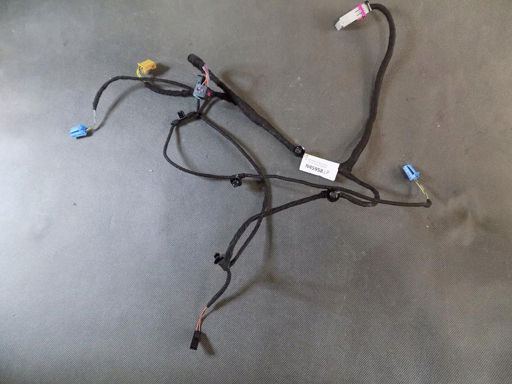 VW PASSAT B7 BEAM LEFT FRONT 3ab971557b