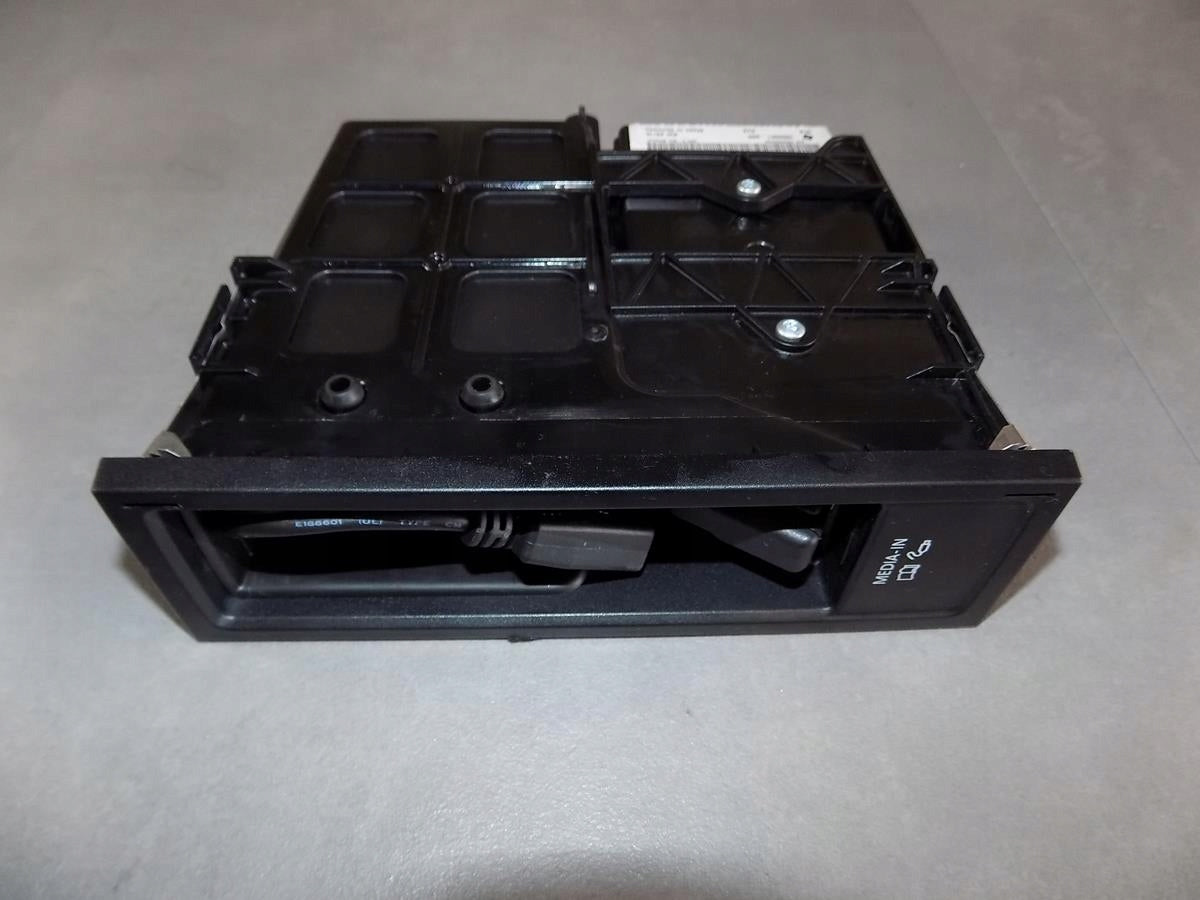 VW PASSAT B7 MEDIA-IN INTERFACE 5N0035341D
