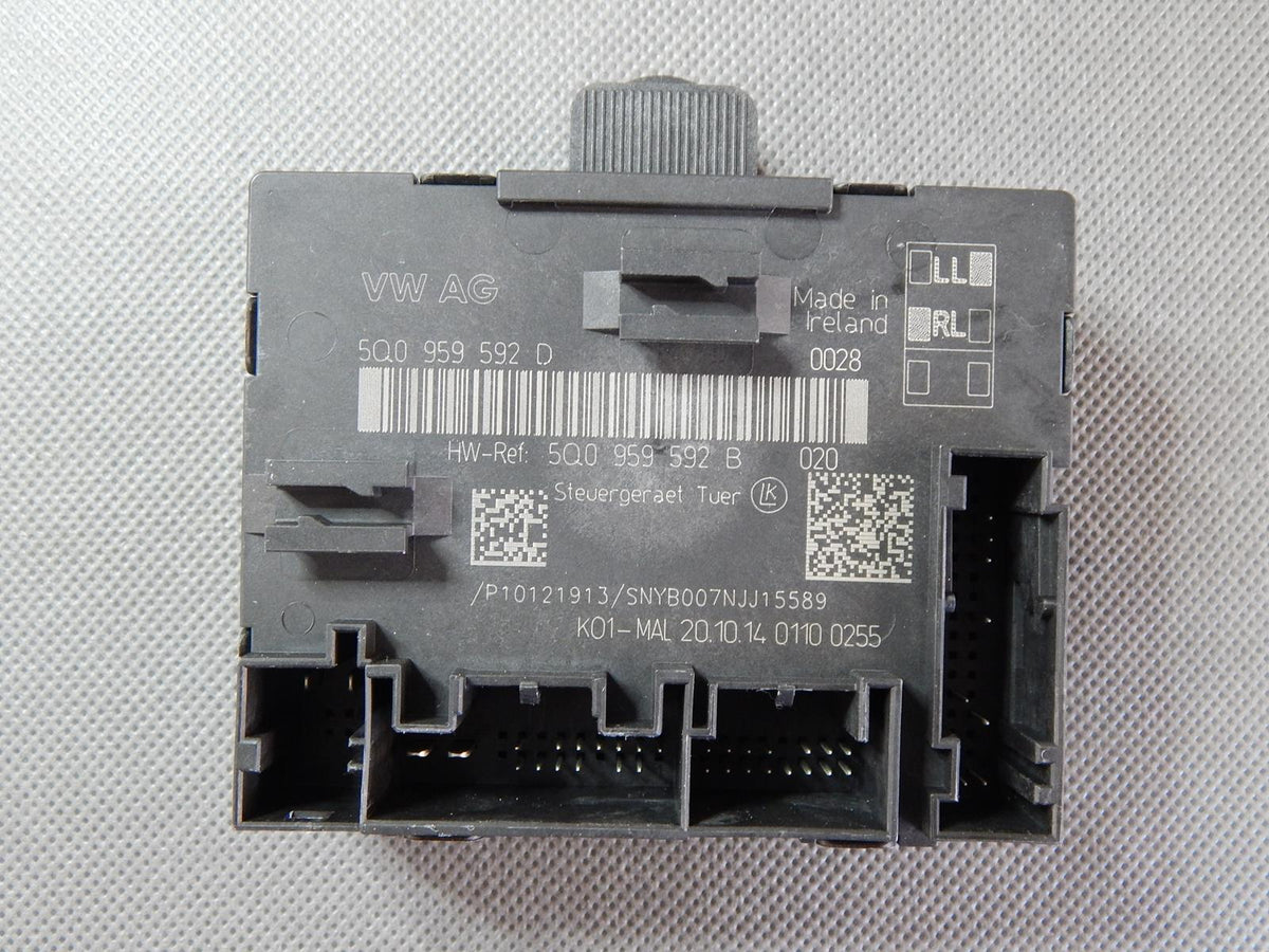 VW PASSAT B8 DOOR MODULE RIGHT FRONT 5Q0959592D
