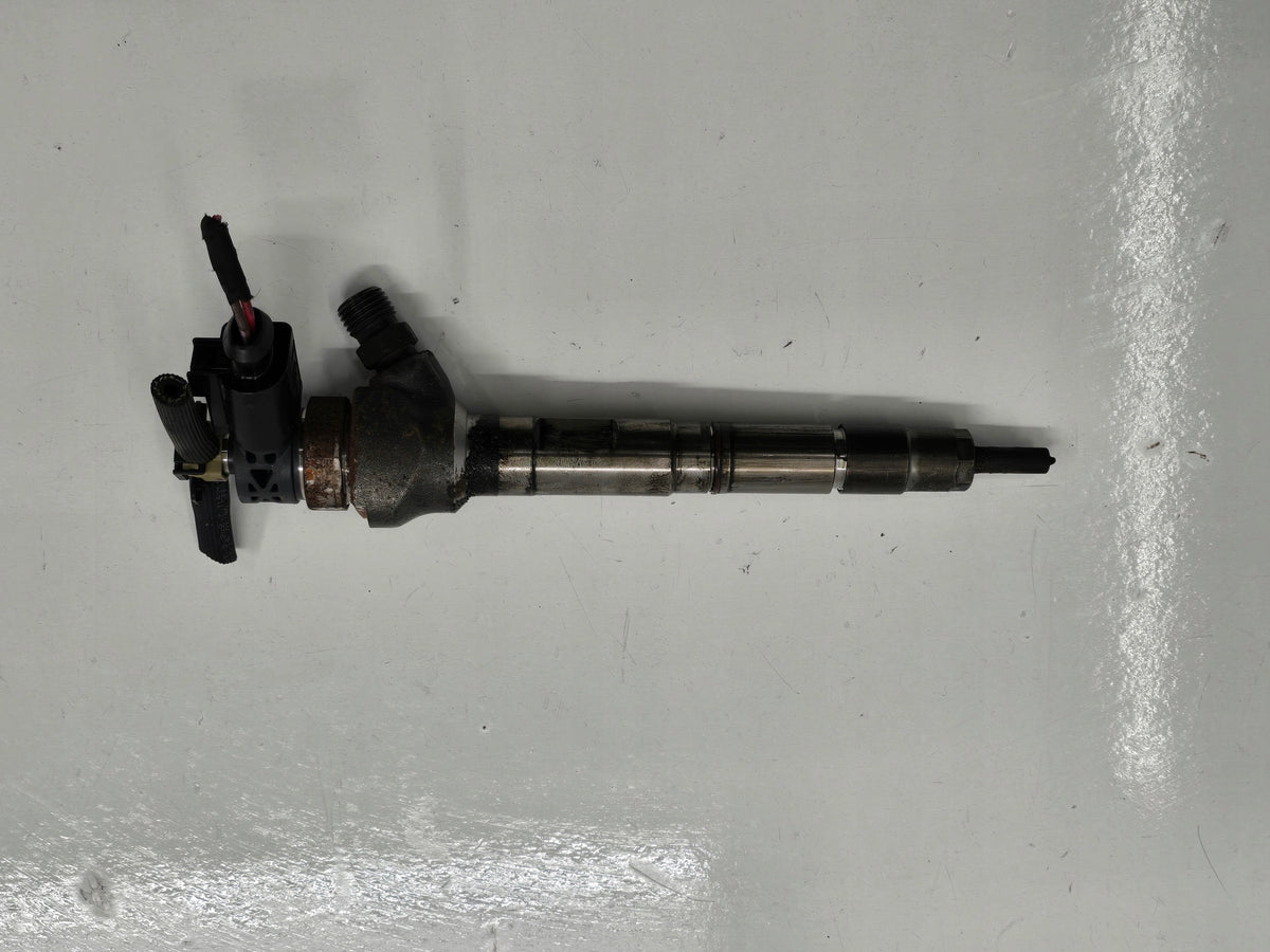 VW PASSAT B8 INJECTOR 2.0TDI 04L130277AC