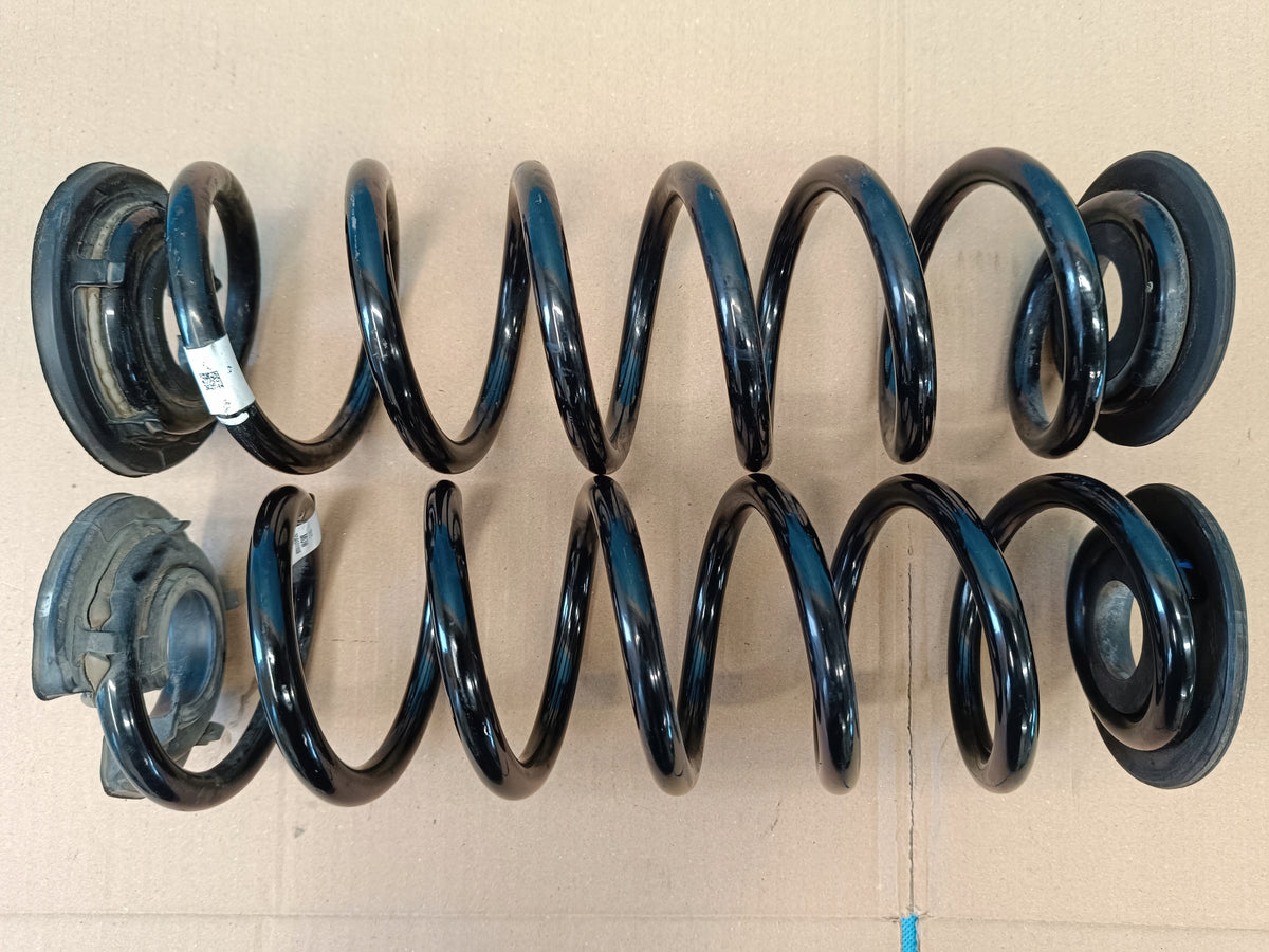 VW PASSAT B9 VARIANT 2.0 TDI 110KW 2024R SPRING LEFT RIGHT REAR 5QA511103F
