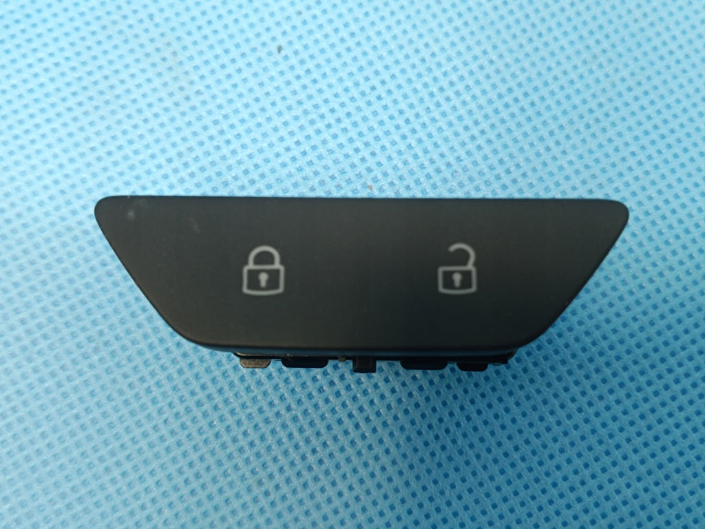VW PASSAT B9 VARIANT 2.0 TDI 2024 R CENTRAL LOCK SWITCH 571962125