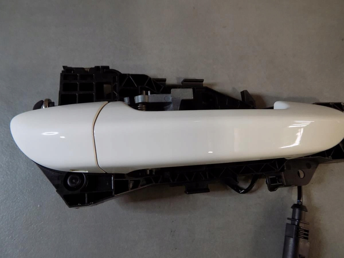 VW PASSAT CC HANDLE RIGHT FRONT