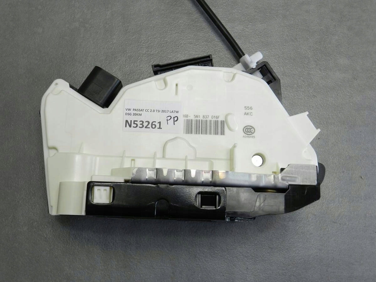 VW PASSAT CC LOCK RIGHT FRONT 5N1837016F
