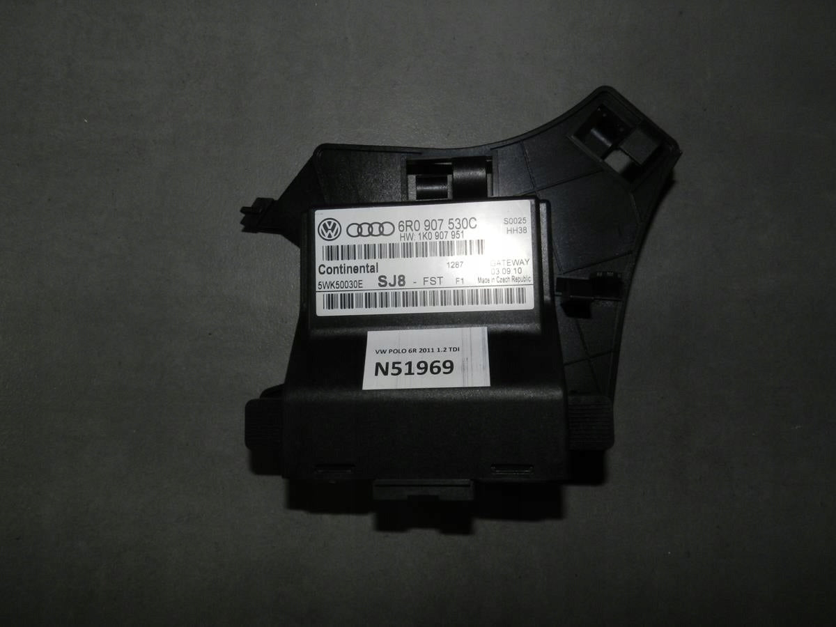 VW POLO 6R GATEWAY MODULE 6R0907530C