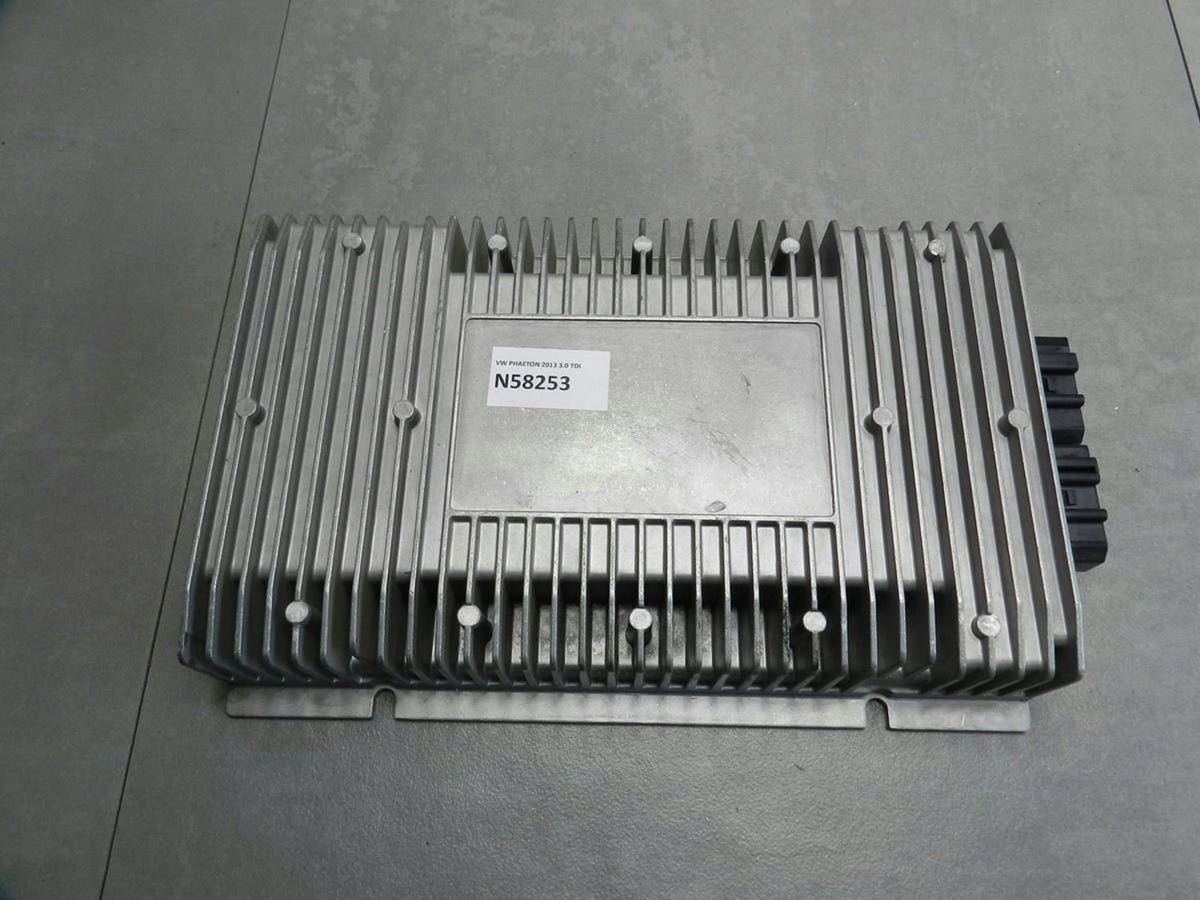 VW Phaeton AMPLIFIER 3D0035466B