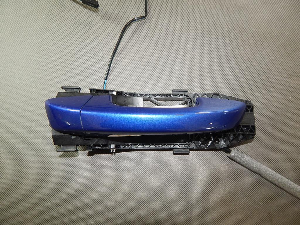 VW SCIROCCO DOOR HANDLE RIGHT EXTERIOR LR5Z