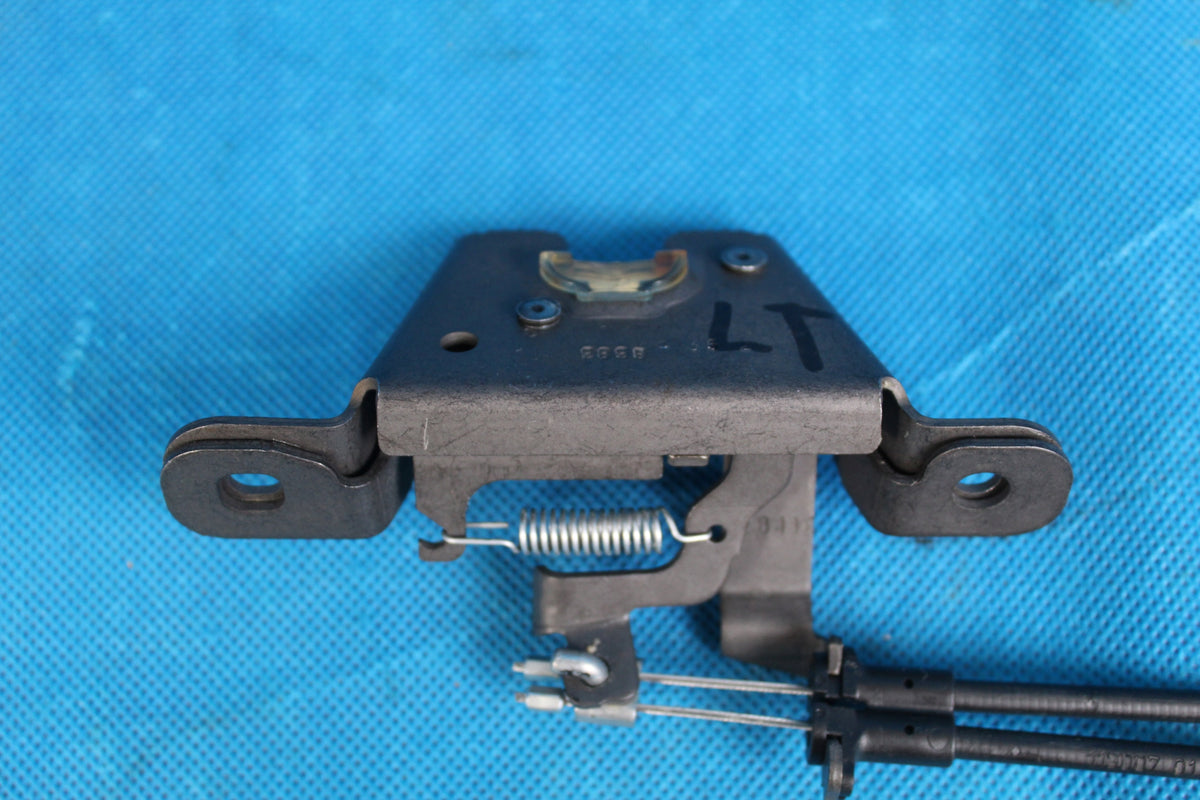 VW T-ROC CONVERTIBLE COUCH LOCK REAR LEFT 2GC885681B 2021R