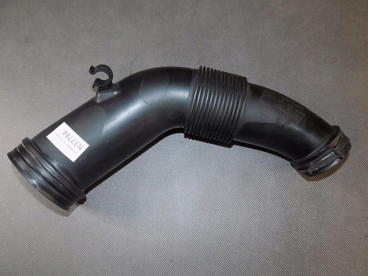 VW TOUAREG 7P AIR FILTER PIPE 7P0129627