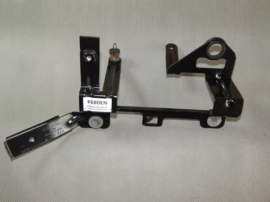 VW TOUAREG HANDLE FOR ADDITIONAL PUMP 7P0819545B