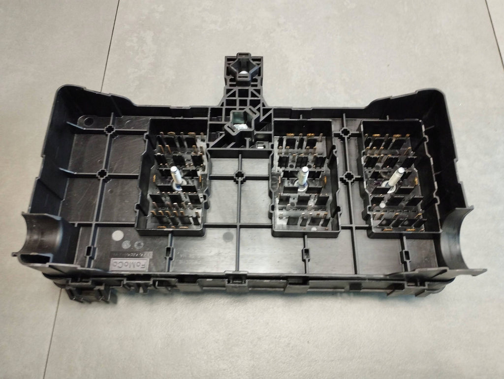 Volkswagen Amarok II FUSE BOX MB3T14D068PLB