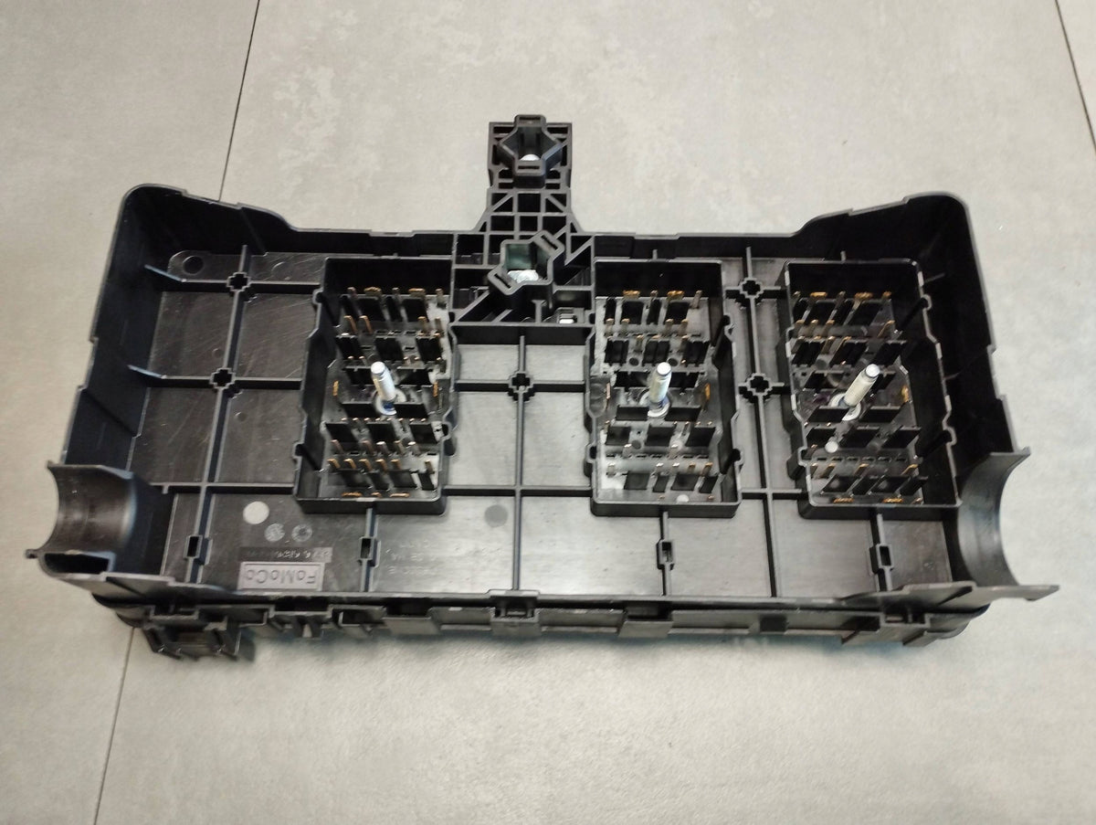 Volkswagen Amarok II FUSE BOX MB3T14D068PLB