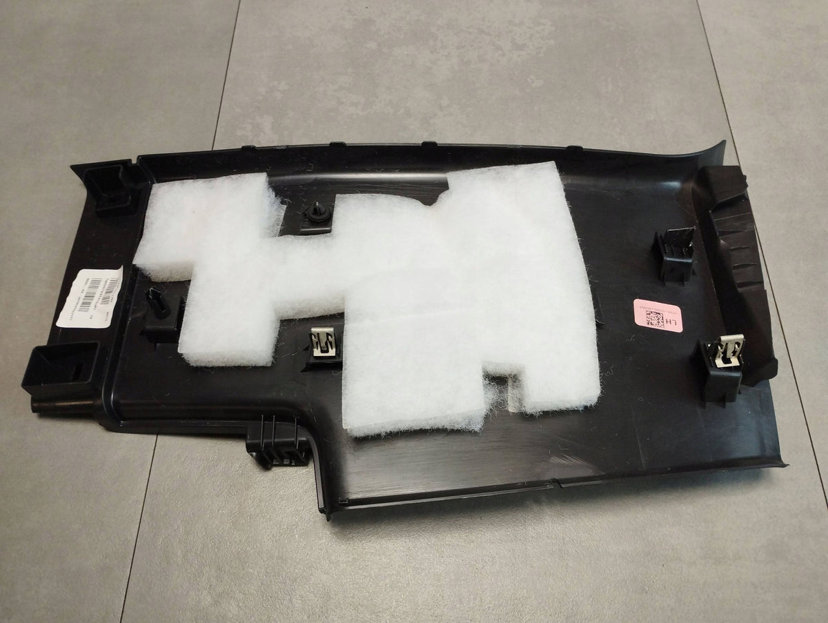 Volkswagen Amarok II POST COVER LEFT N1WBE31003BE