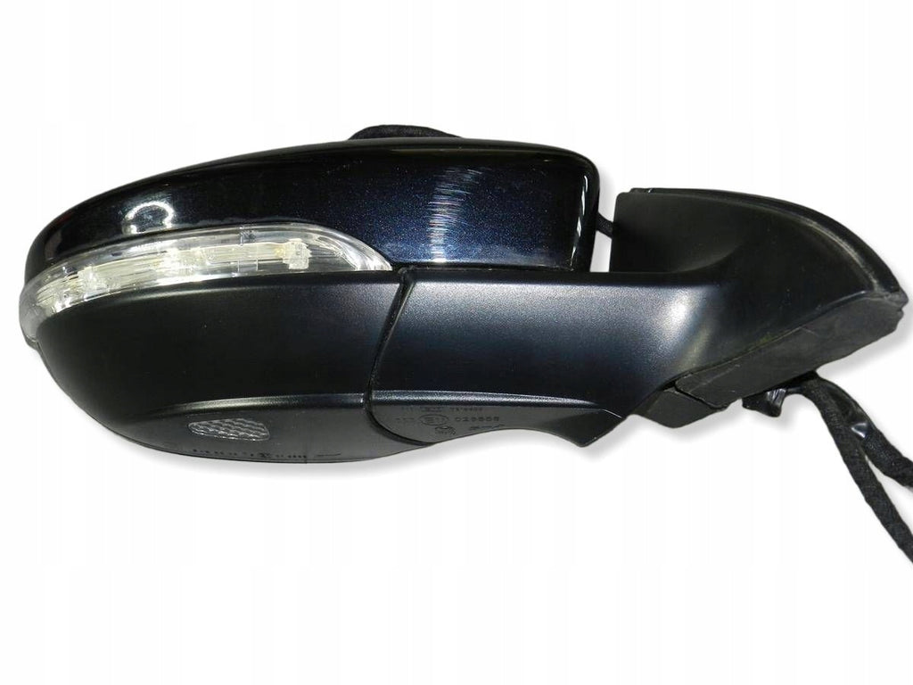 Volkswagen Jetta VI Electric mirror right LC9X