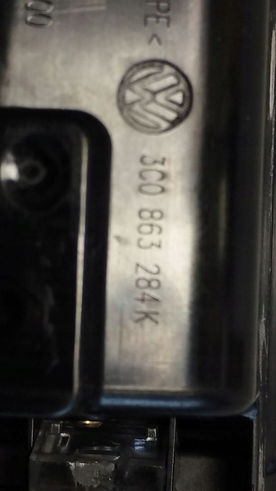 Volkswagen PASSAT B7 Front ashtray 3C0863284K