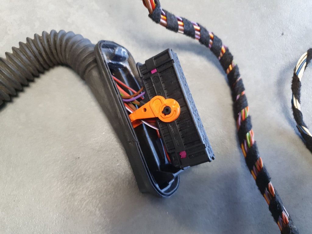 Volkswagen PASSAT CC door harness right front 3C8971121CC