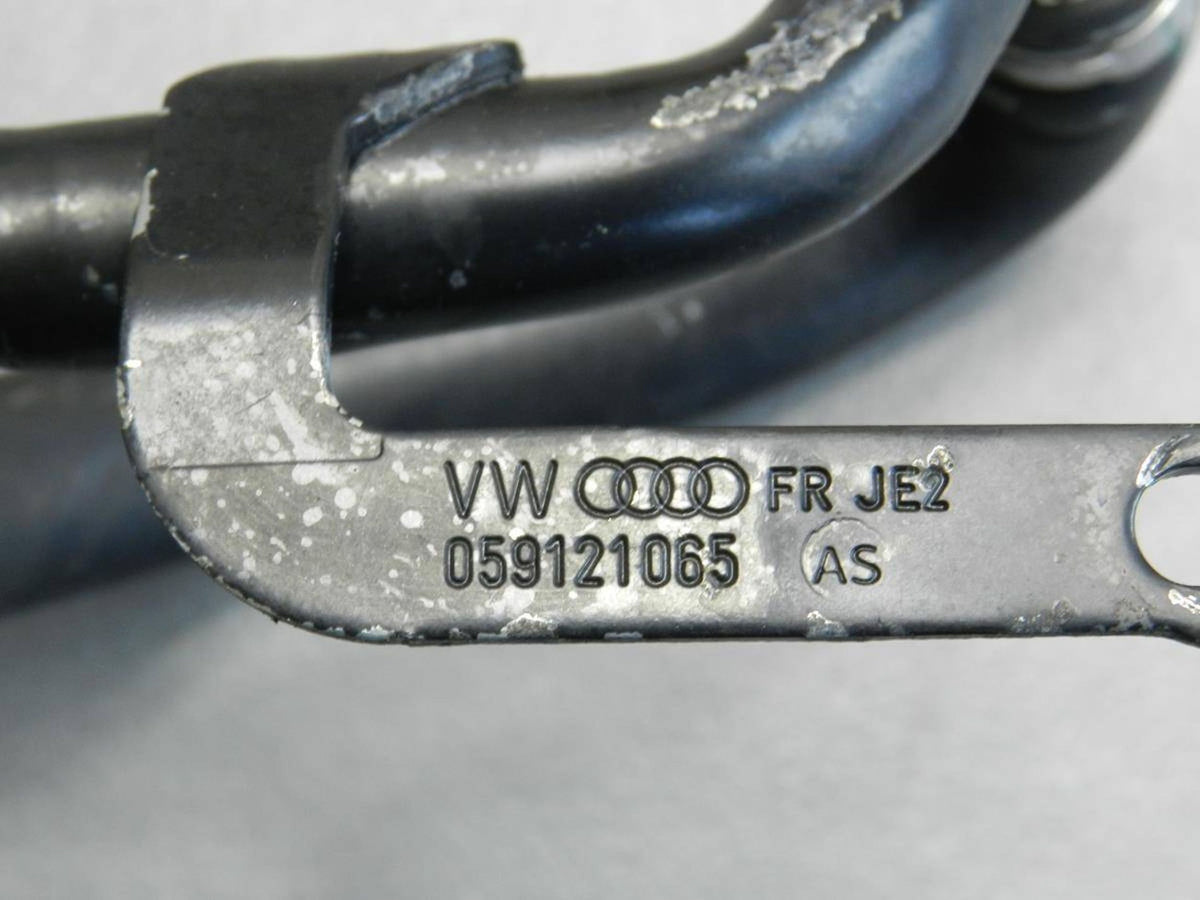 Volkswagen Phaeton Water hose 059121065AS